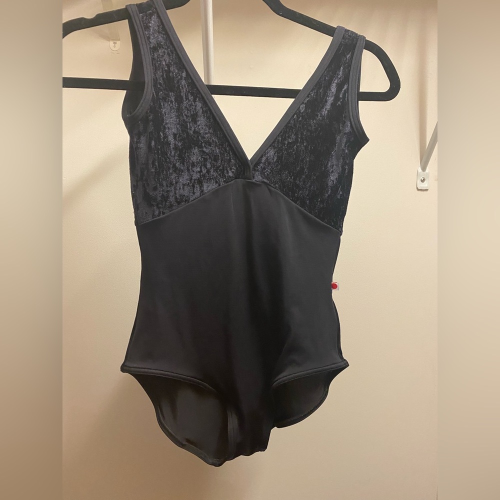 Yumiko Leotard